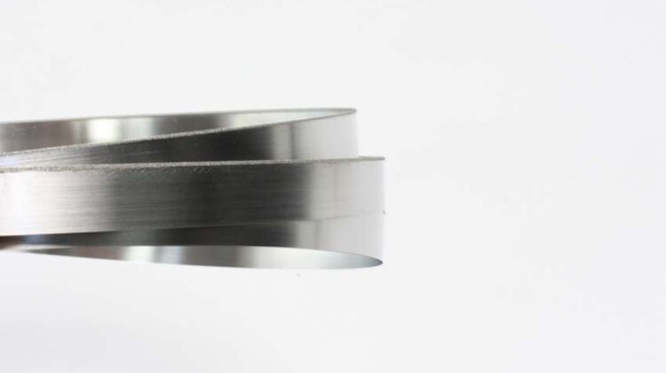 Walter Messner // Wir fertigen Diamant-Trennbänder für alle gängigen Maschinentypen in verschiedensten Abmessungen und mit unterschiedlichen Körnungsgrößen.